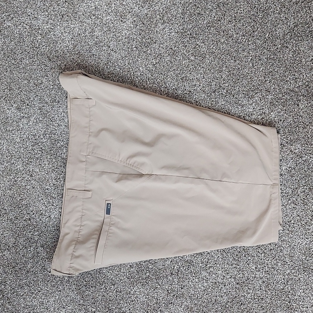 Oakley board shorts size 34